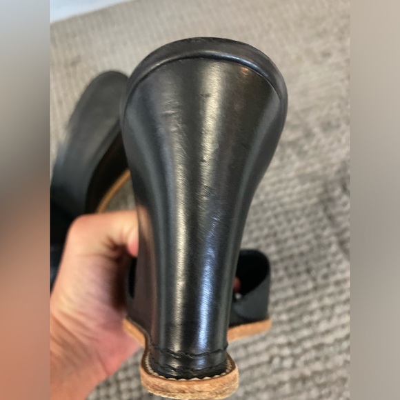 Chanel interlocking CC black leather slides - Picture 5 of 16